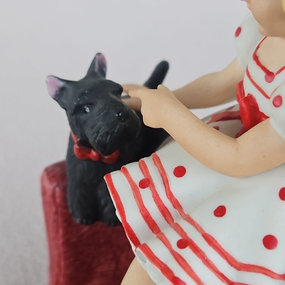 Shirley Temple Stand Up & Cheer Figurine Porcelain Nostalgia Collectible VTG - Picture 8 of 11